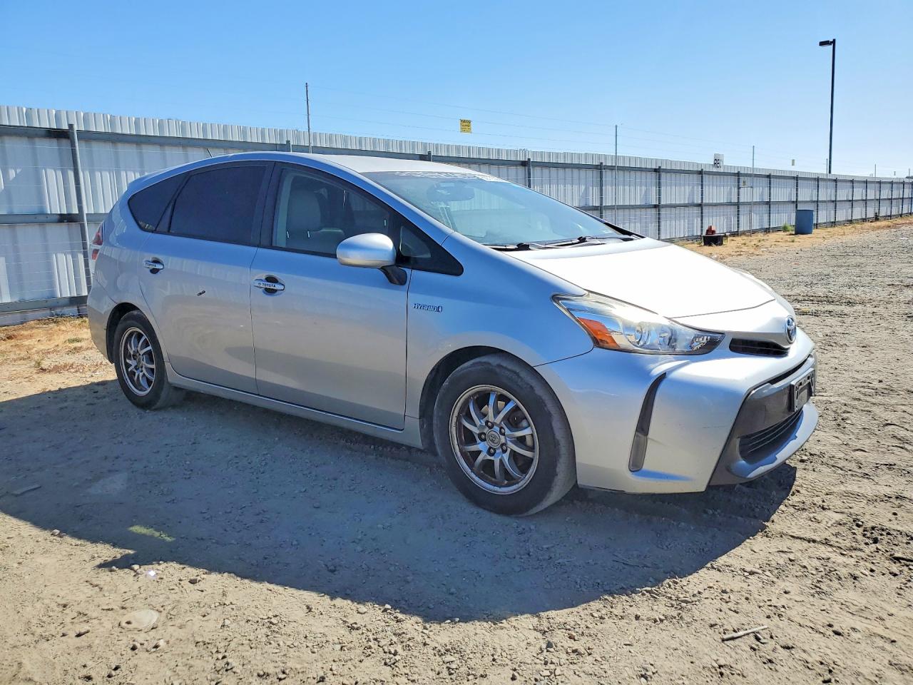 2015 TOYOTA PRIUS V FOUR — снимка 4