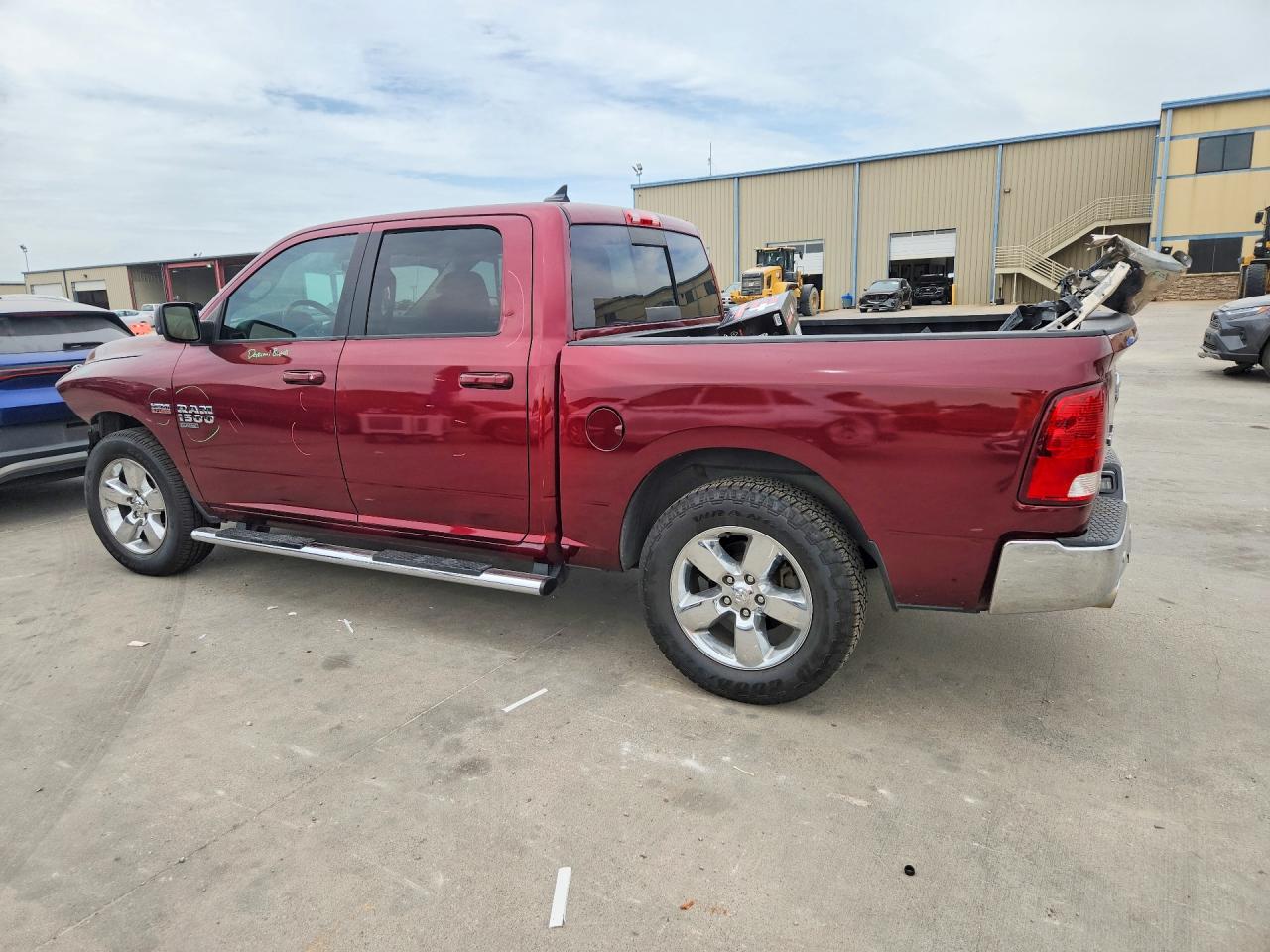 2019 RAM 1500 CLASSIC SLT — снимка 2