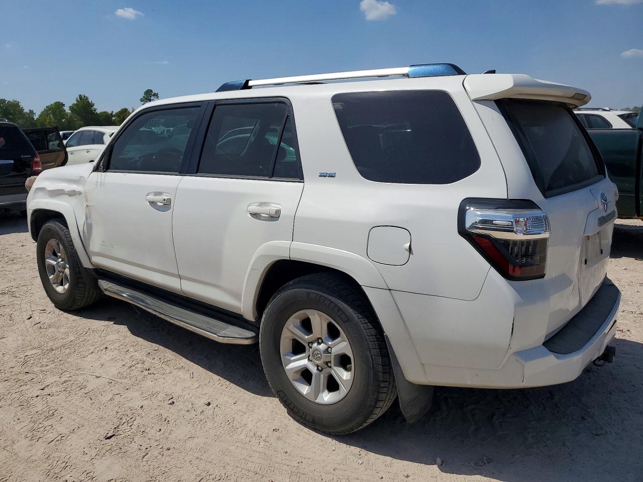 2020 TOYOTA 4RUNNER SR5 — снимка 2