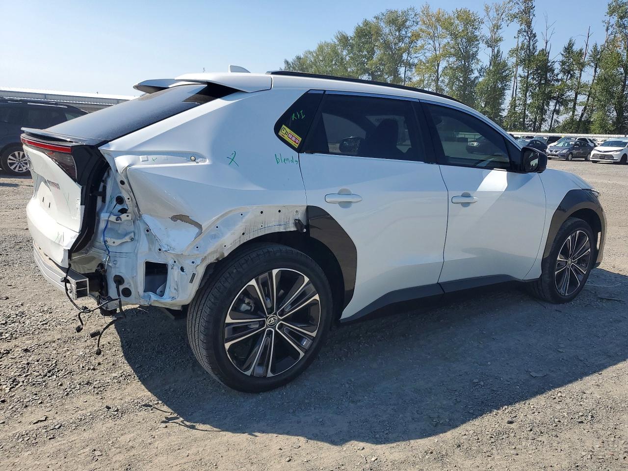 2023 TOYOTA BZ4X LIMITED — снимка 3
