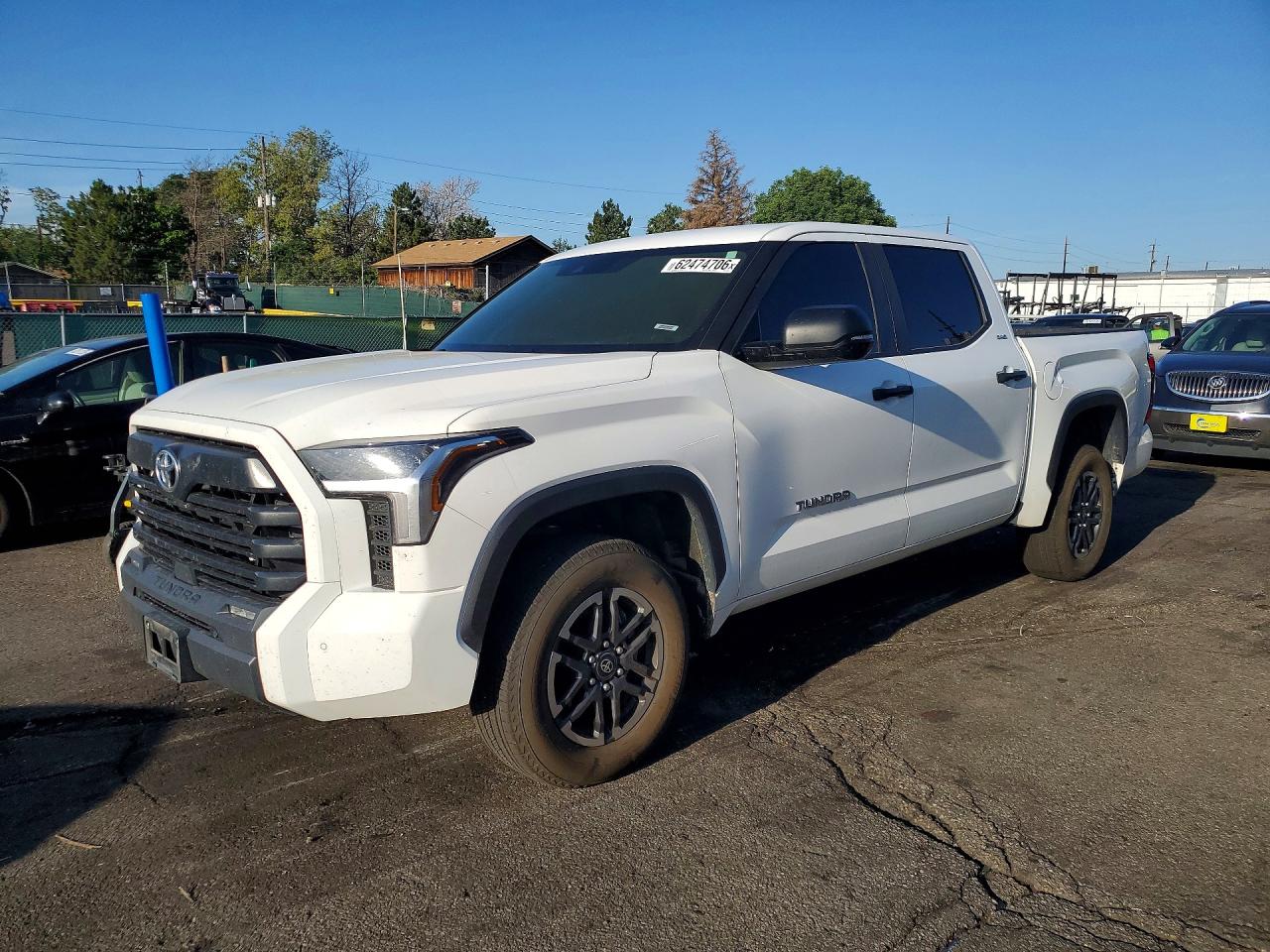2025 TOYOTA TUNDRA SR5