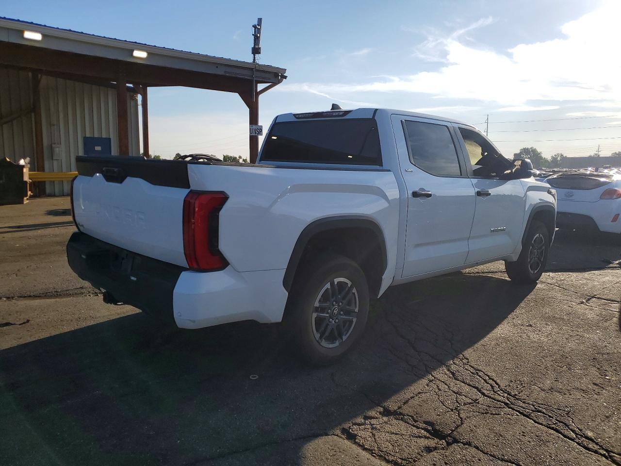 2025 TOYOTA TUNDRA SR5 — снимка 3