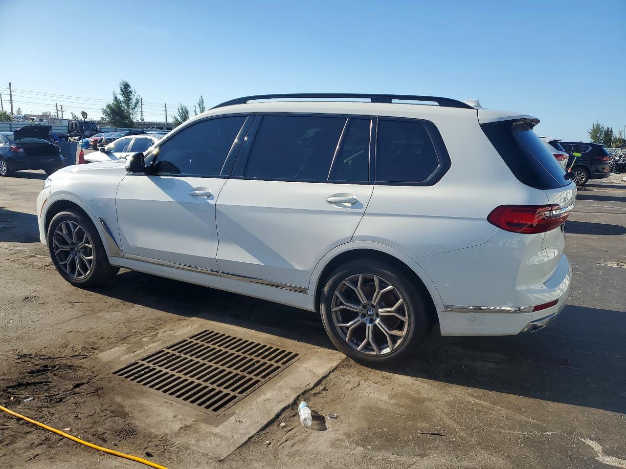 2021 BMW X7 XDRIVE40I — снимка 2