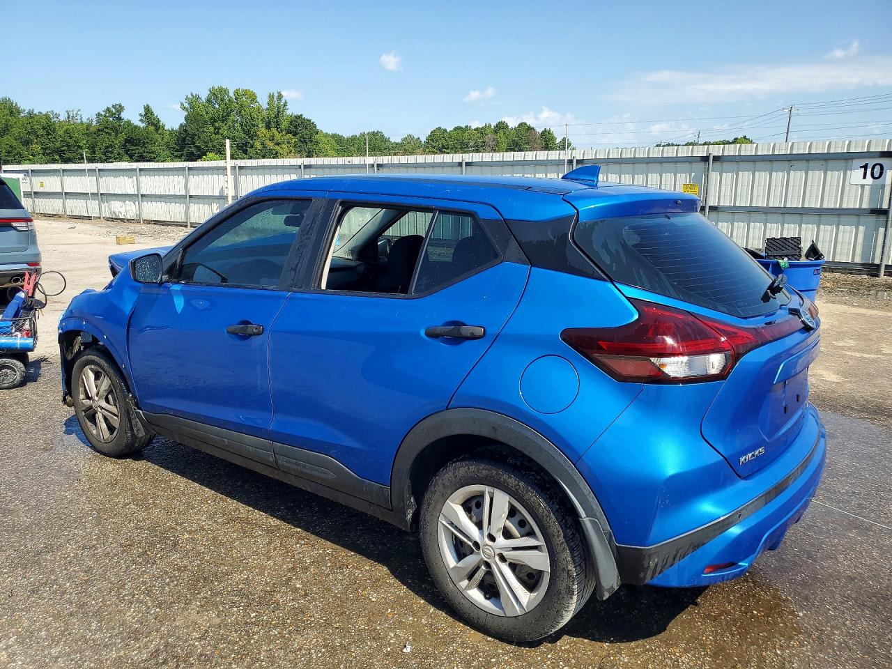 2021 NISSAN KICKS S — снимка 2