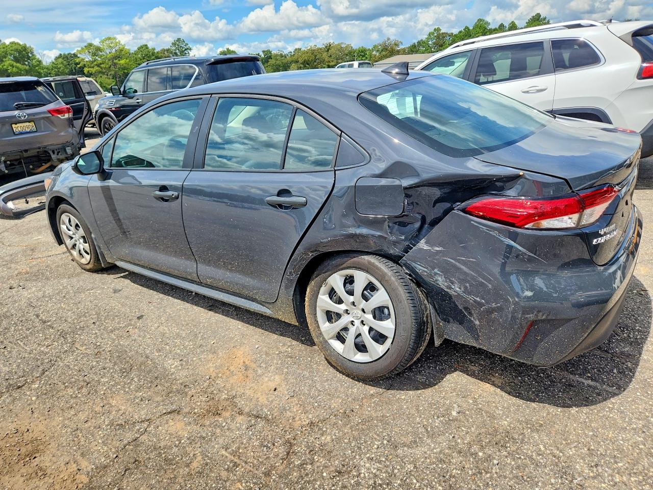 2026 TOYOTA COROLLA LE — снимка 2