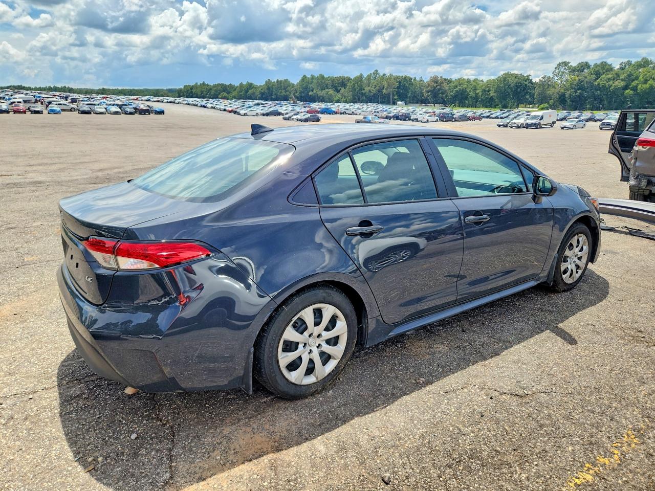 2026 TOYOTA COROLLA LE — снимка 3