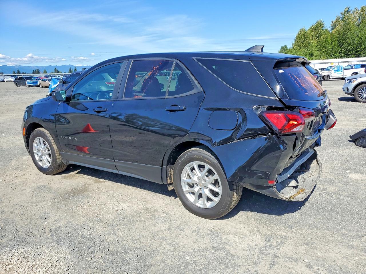 2024 CHEVROLET EQUINOX LS — снимка 2