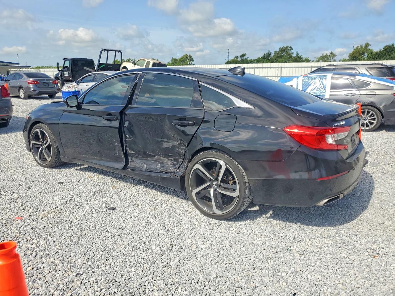2020 HONDA ACCORD SPORT — снимка 2