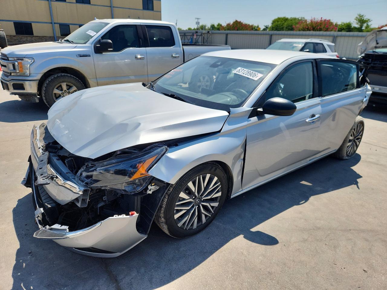 2024 NISSAN ALTIMA SV