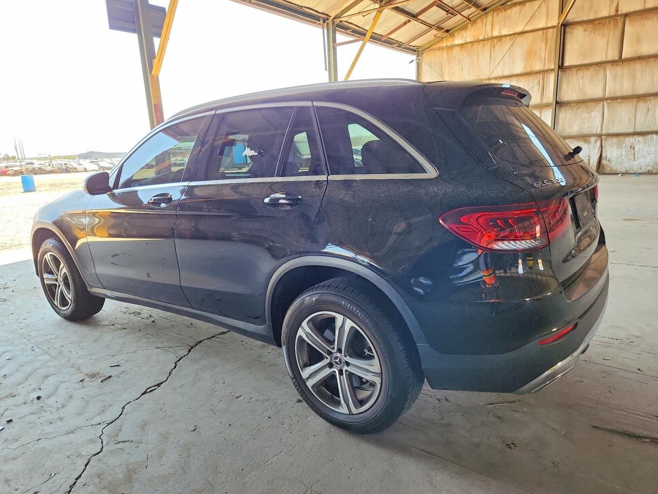 2020 MERCEDES-BENZ GLC 300 — снимка 2