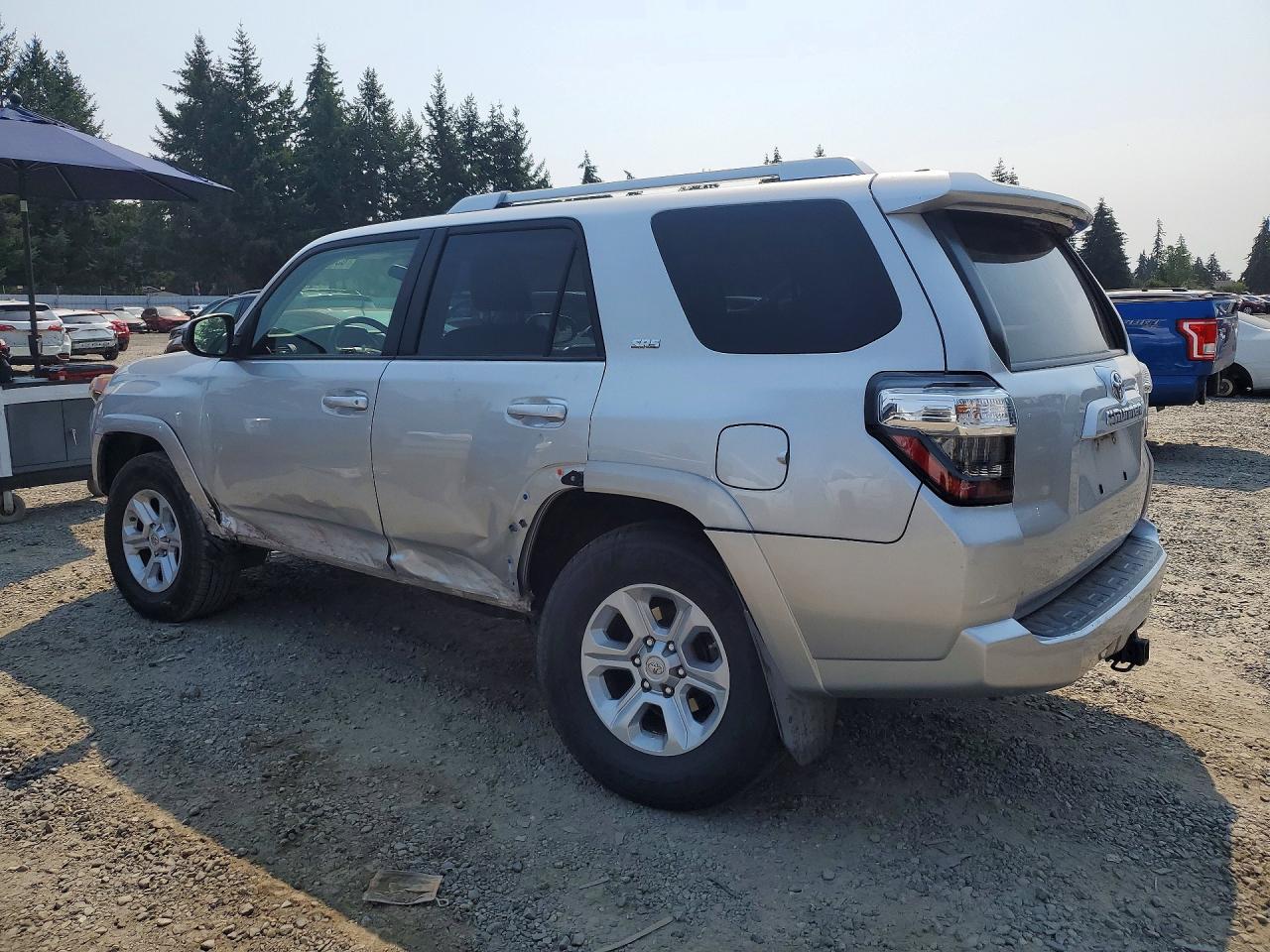 2018 TOYOTA 4RUNNER SR5 — снимка 2
