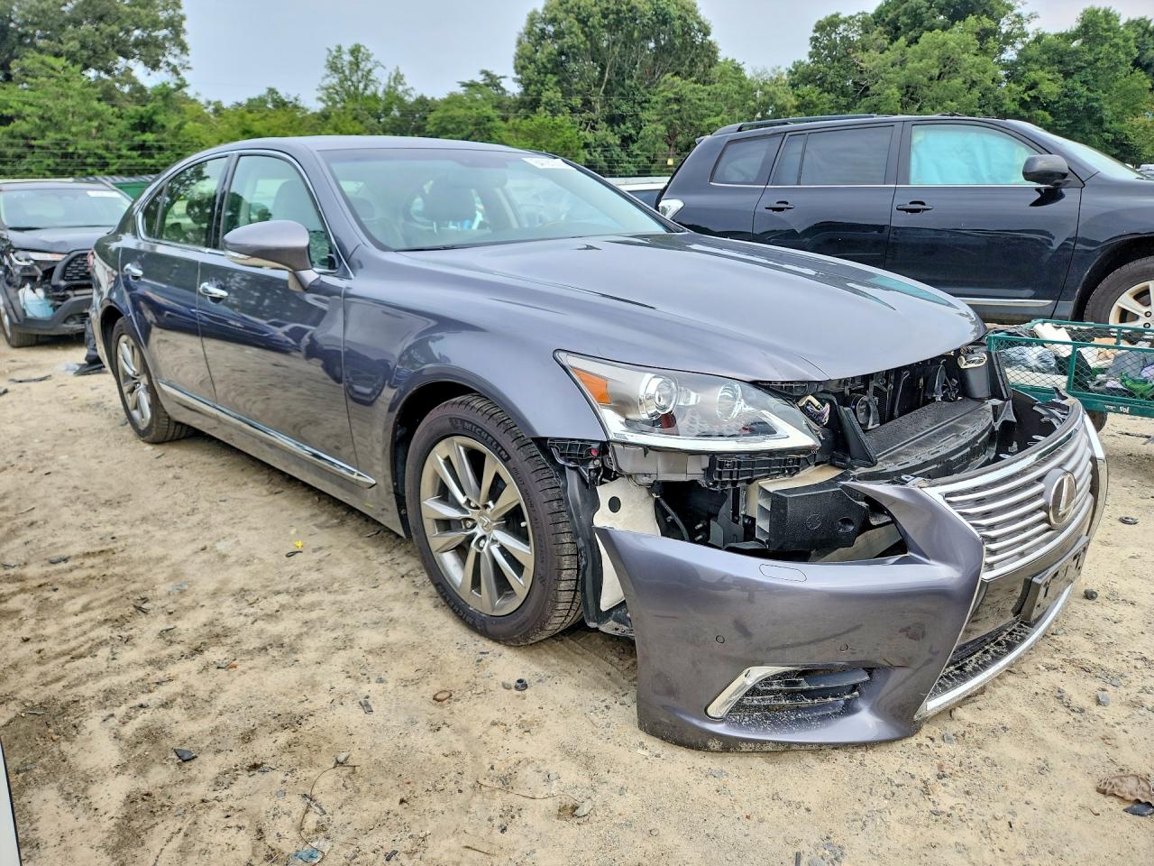 2015 LEXUS LS 460 — снимка 4