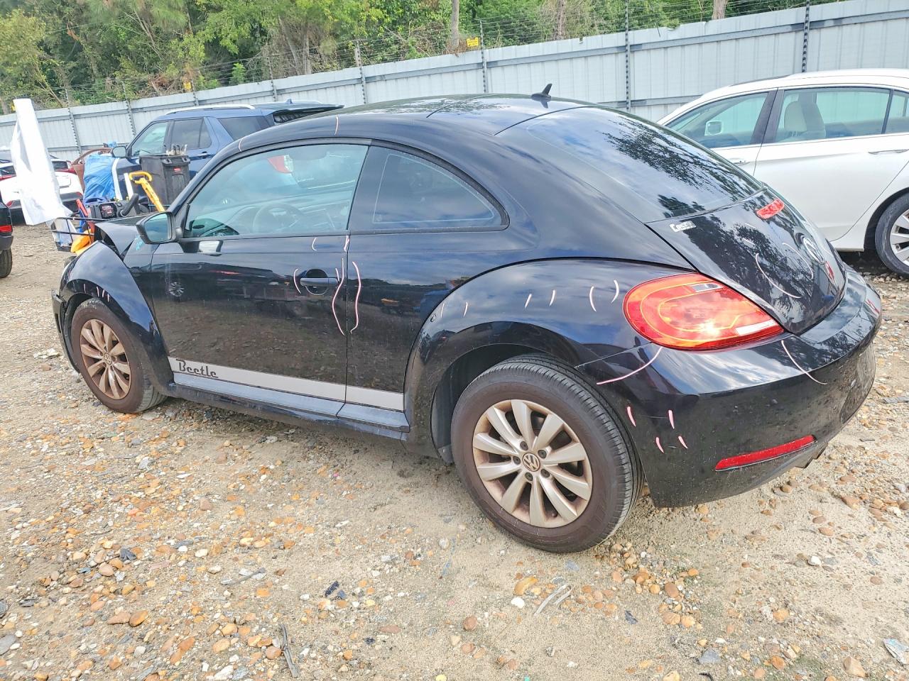 2015 VOLKSWAGEN BEETLE 1.8T — снимка 2