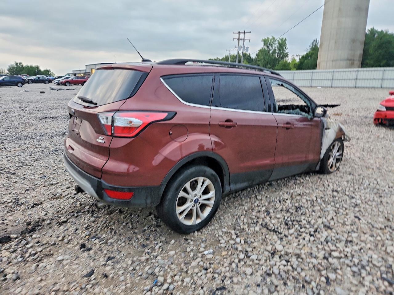 2018 FORD ESCAPE SE — снимка 3