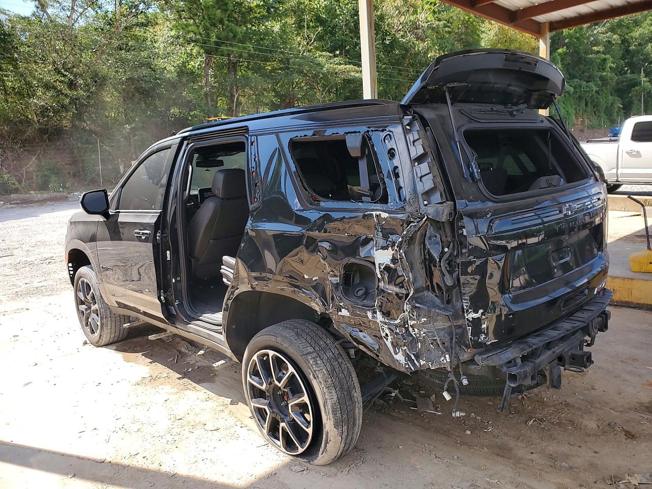 2023 CHEVROLET TAHOE C1500 RST — снимка 2