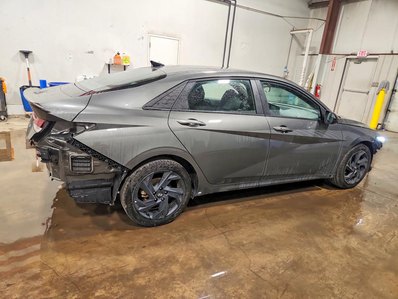 2026 HYUNDAI ELANTRA SEL SPORT — снимка 3