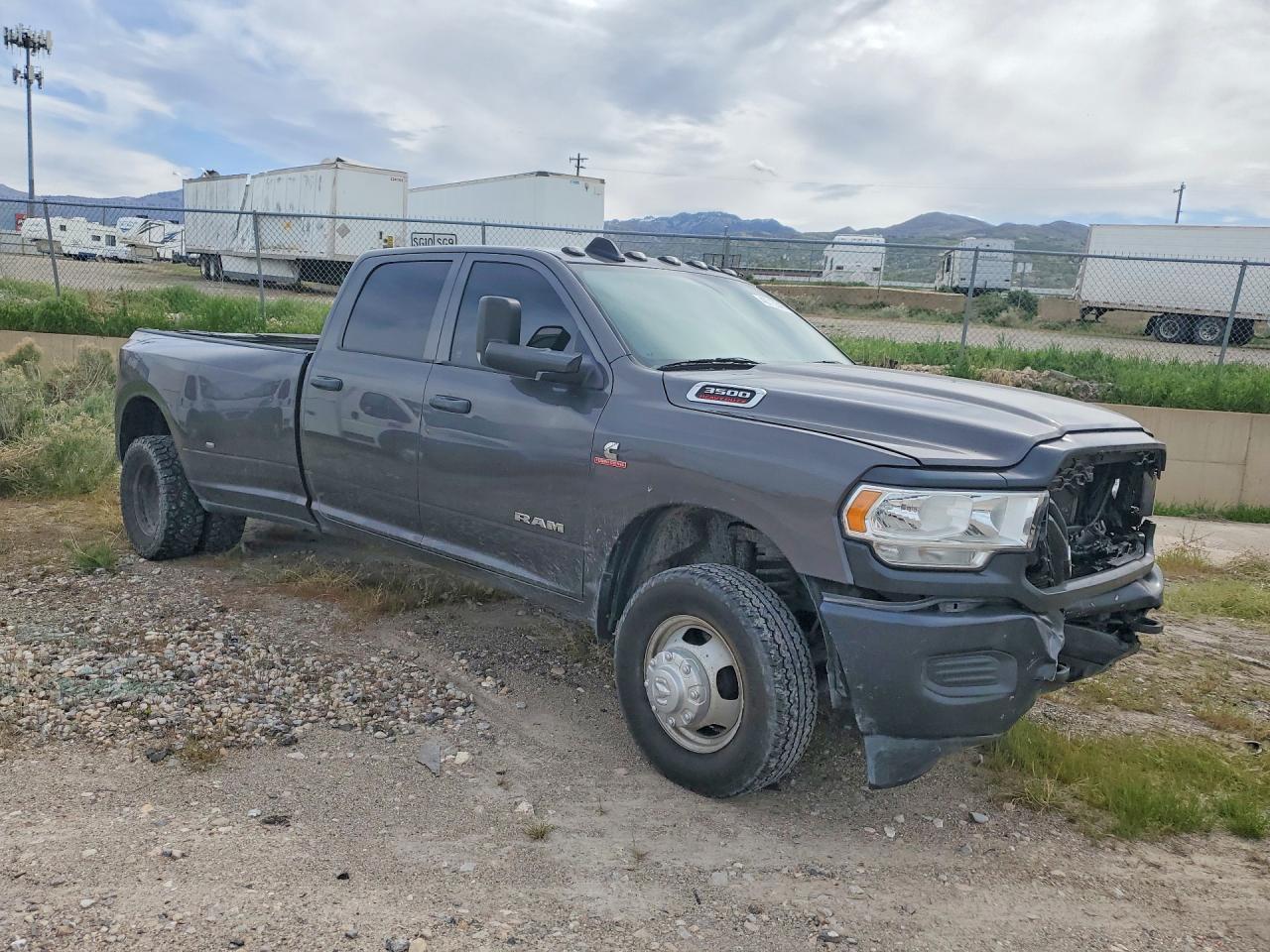 2022 RAM 3500 — снимка 4