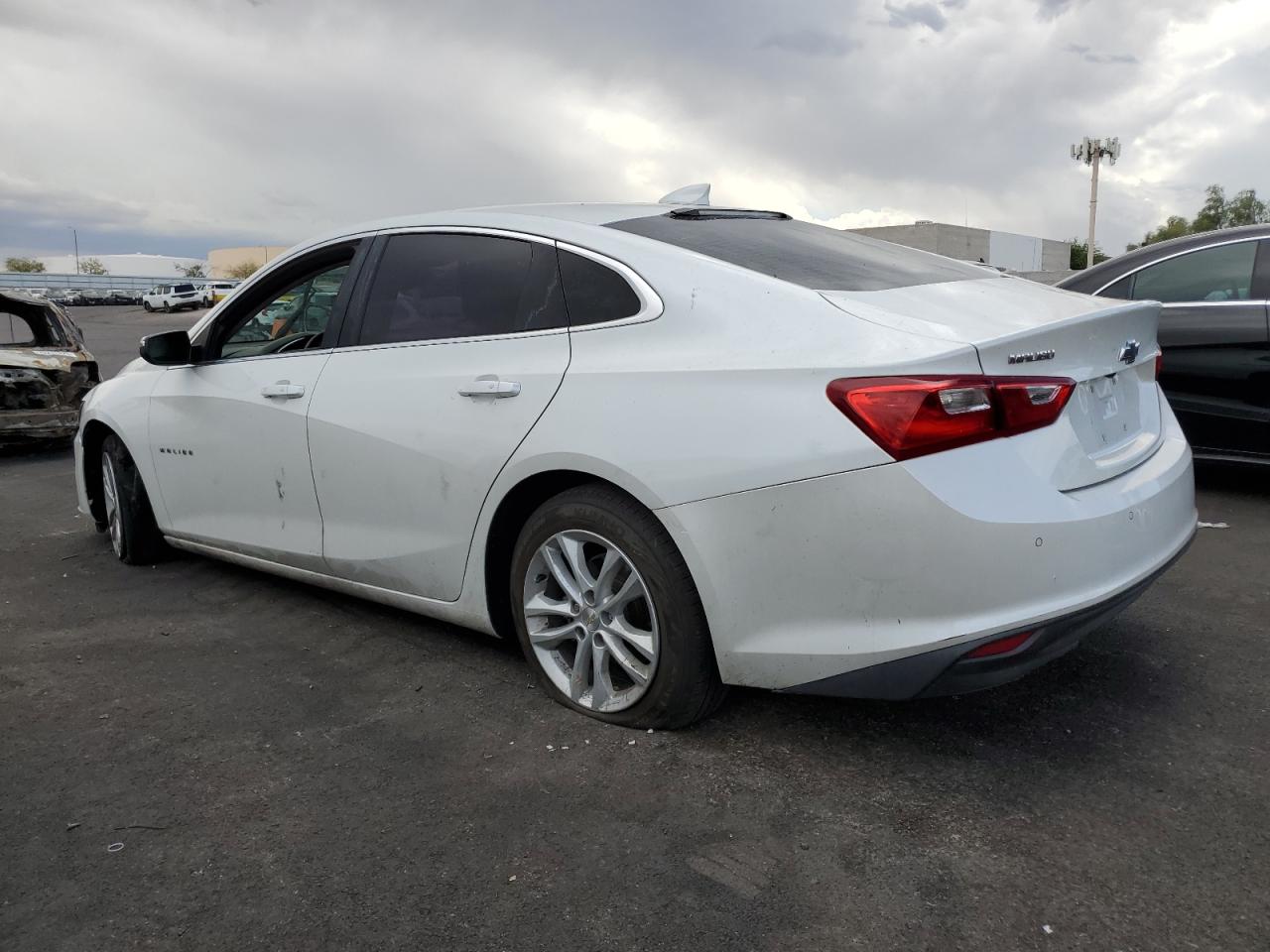 2017 CHEVROLET MALIBU LT — снимка 2