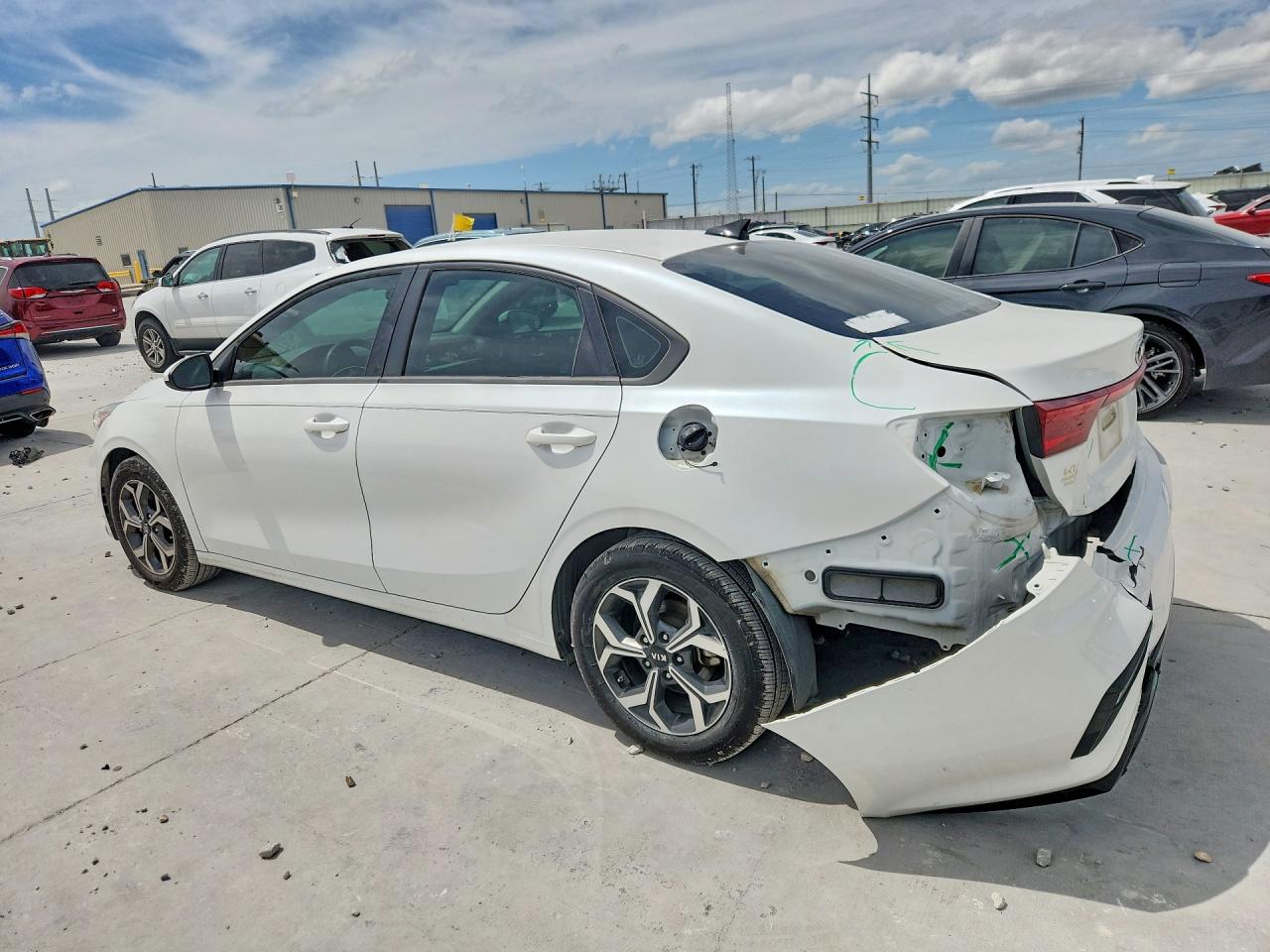 2021 KIA FORTE LXS — снимка 2