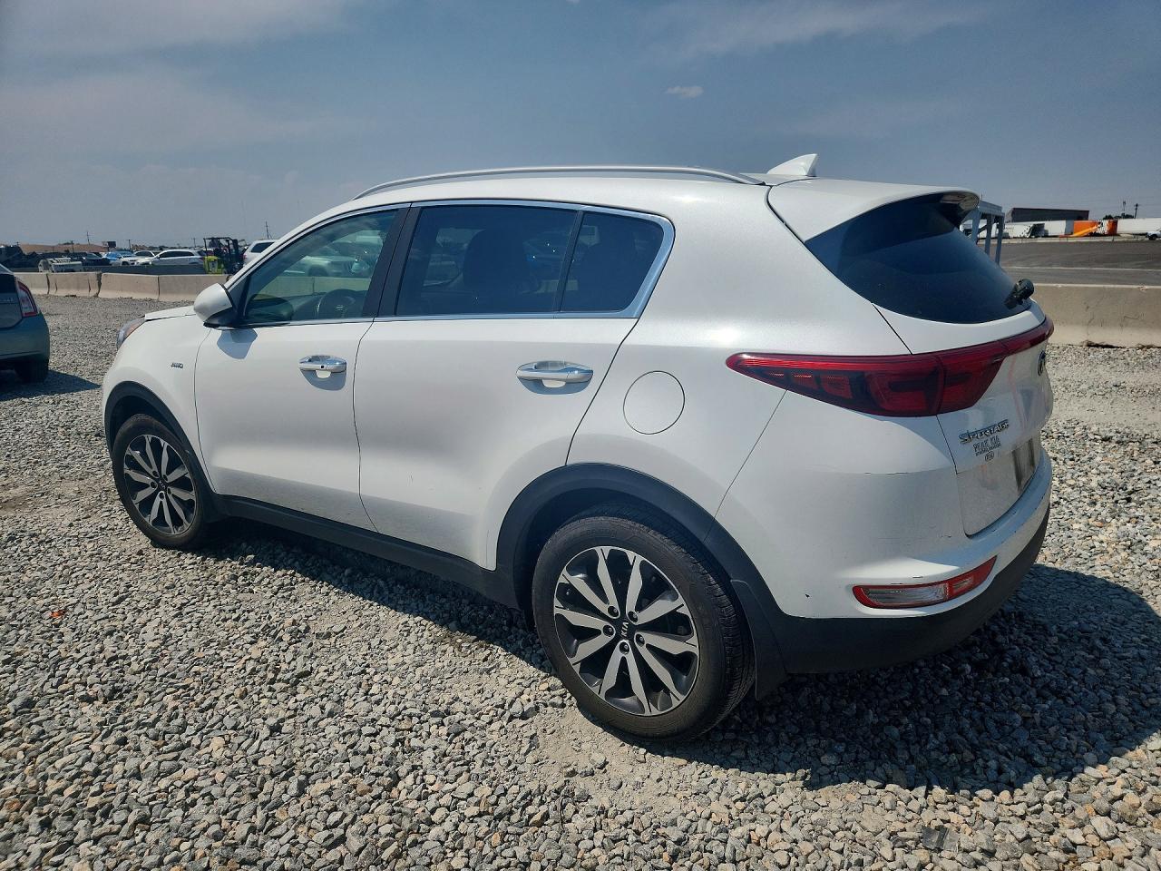 2017 KIA SPORTAGE EX — снимка 2