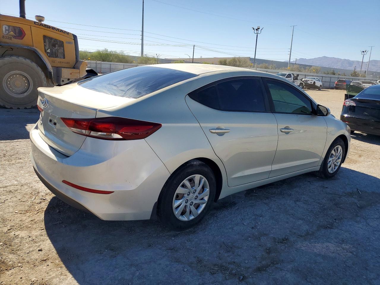 2018 HYUNDAI ELANTRA SE — снимка 3