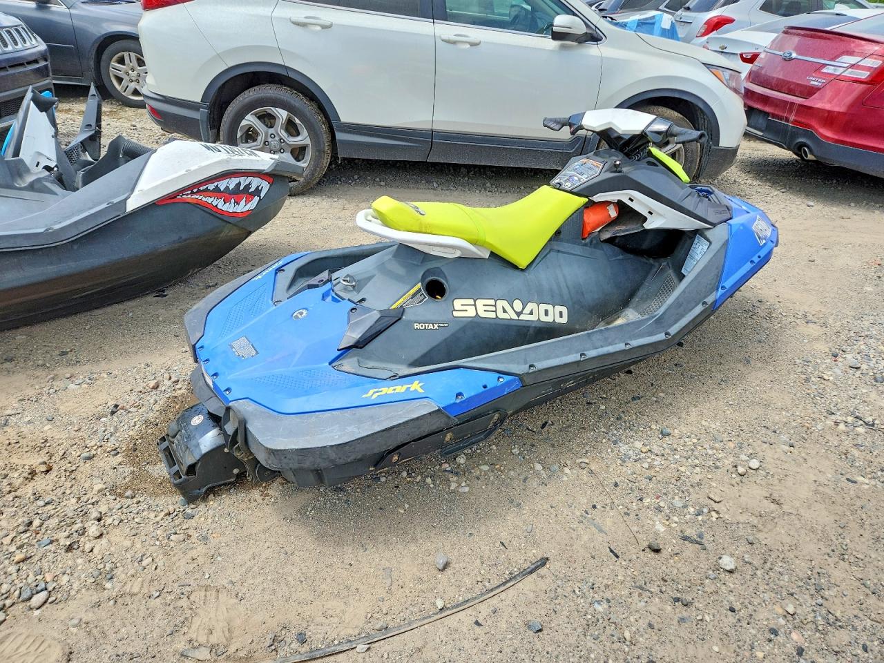 2020 SEA-DOO SPARK TRIXX — снимка 4