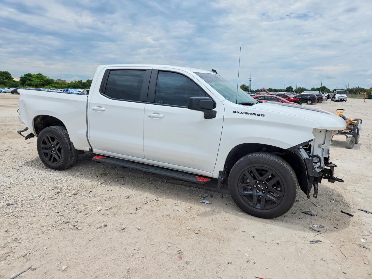 2024 CHEVROLET SILVERADO C1500 RST — снимка 4