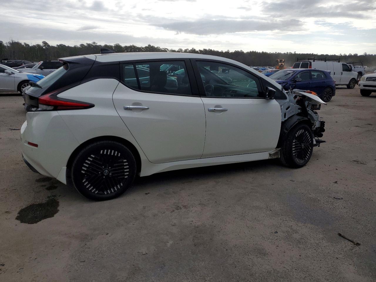 2023 NISSAN LEAF SV PLUS — снимка 3
