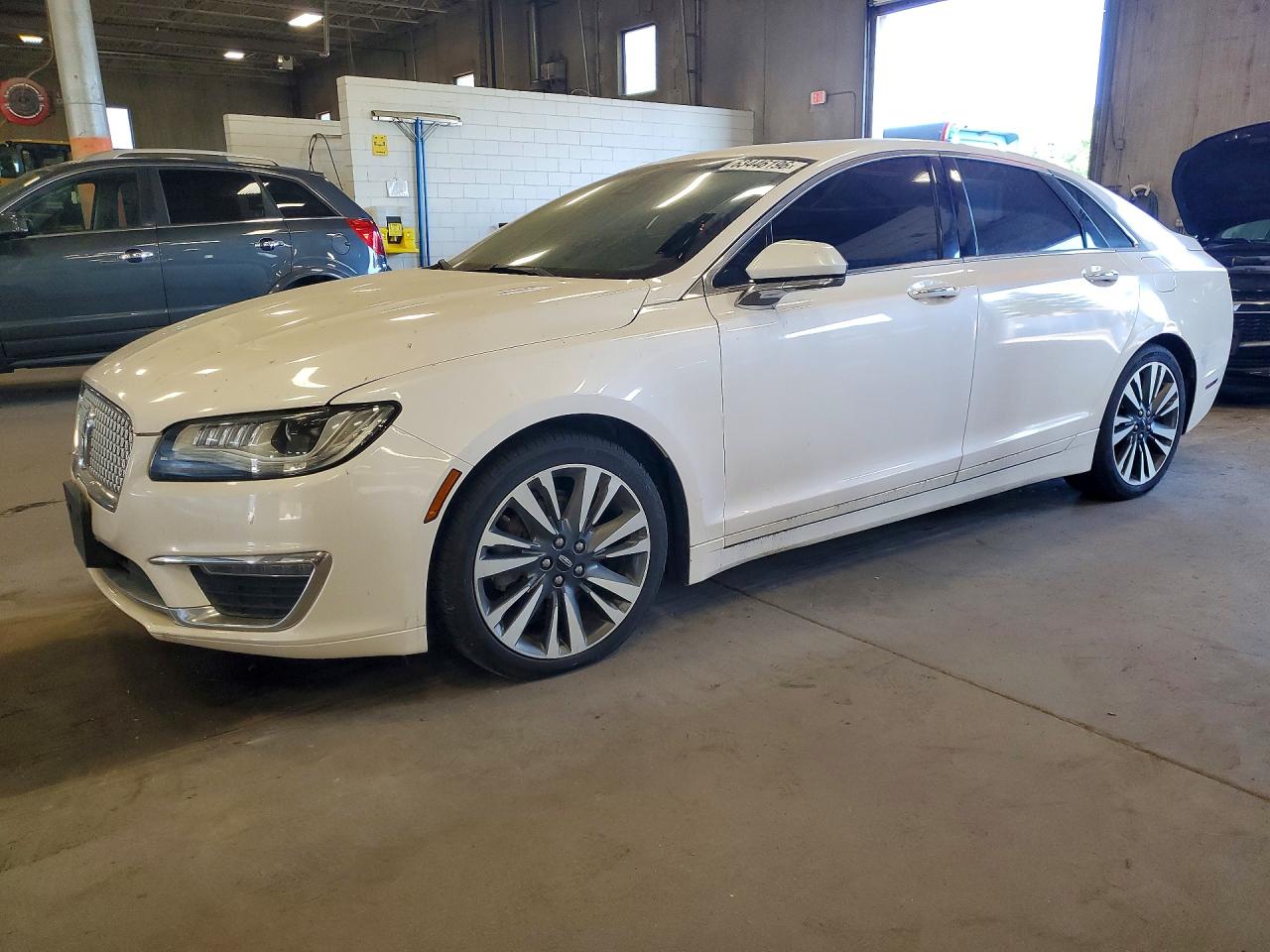 2017 LINCOLN MKZ RESERVE