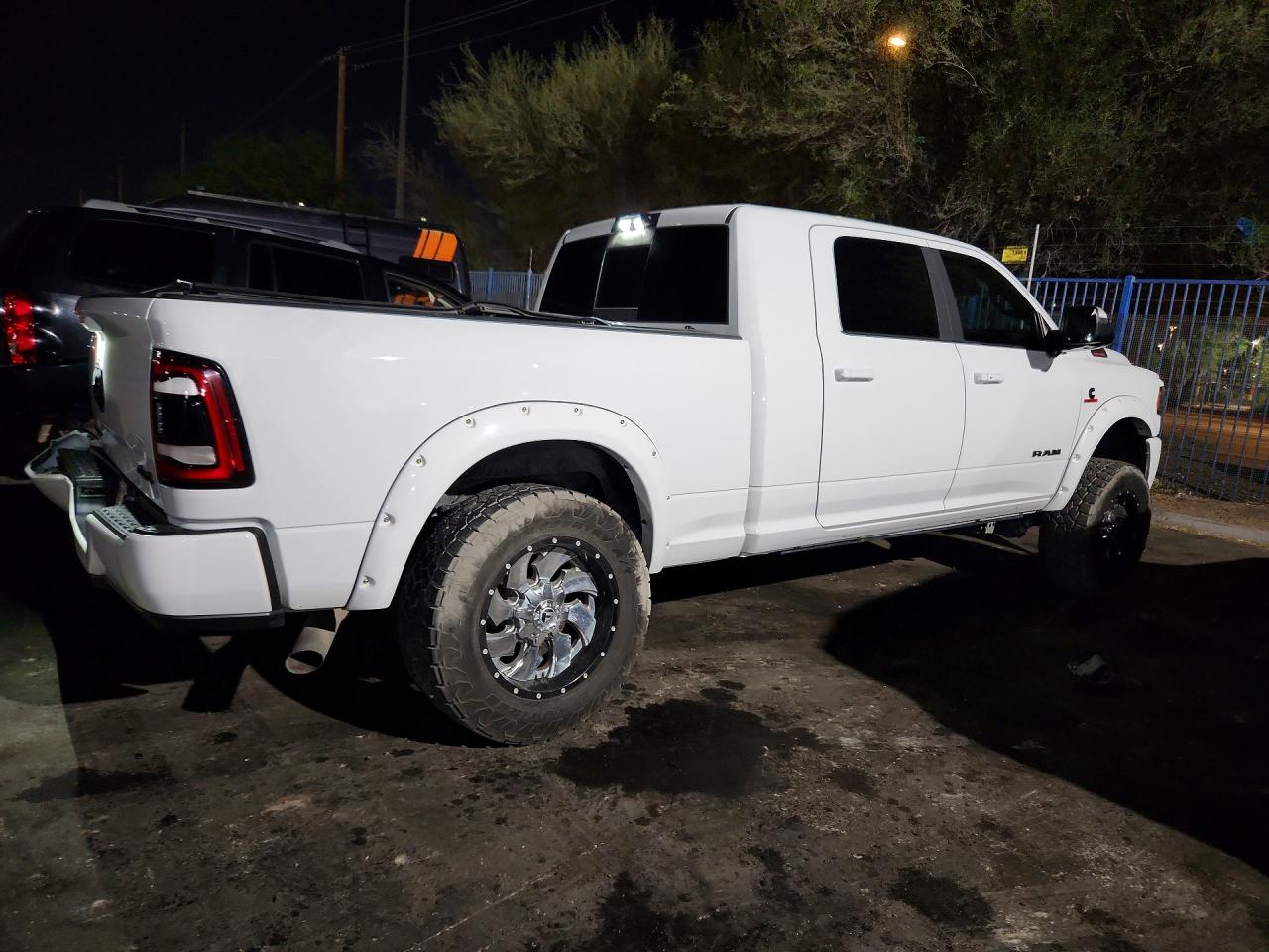 2022 RAM 3500 LIMITED — снимка 3
