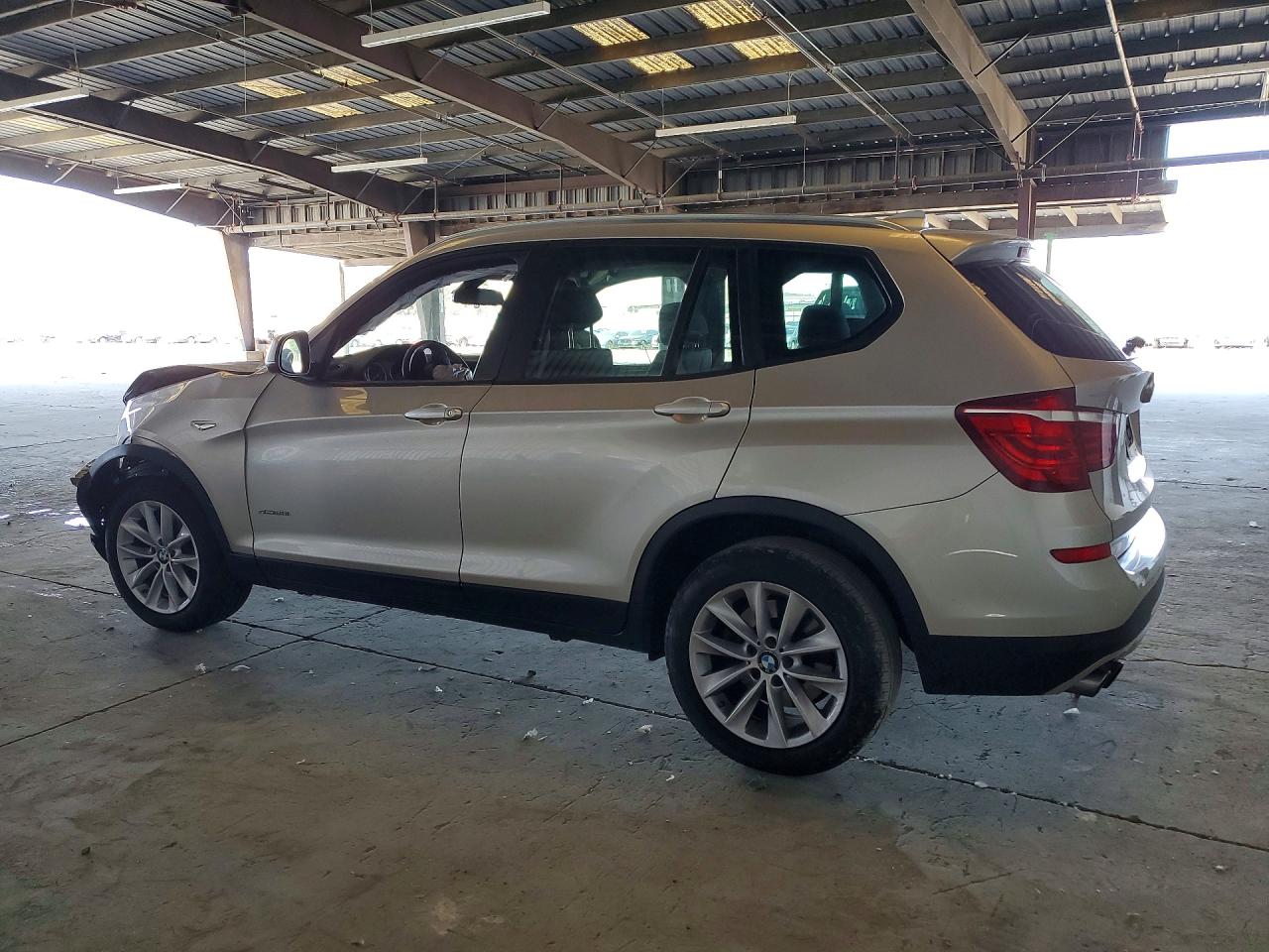 2017 BMW X3 SDRIVE28I — снимка 2