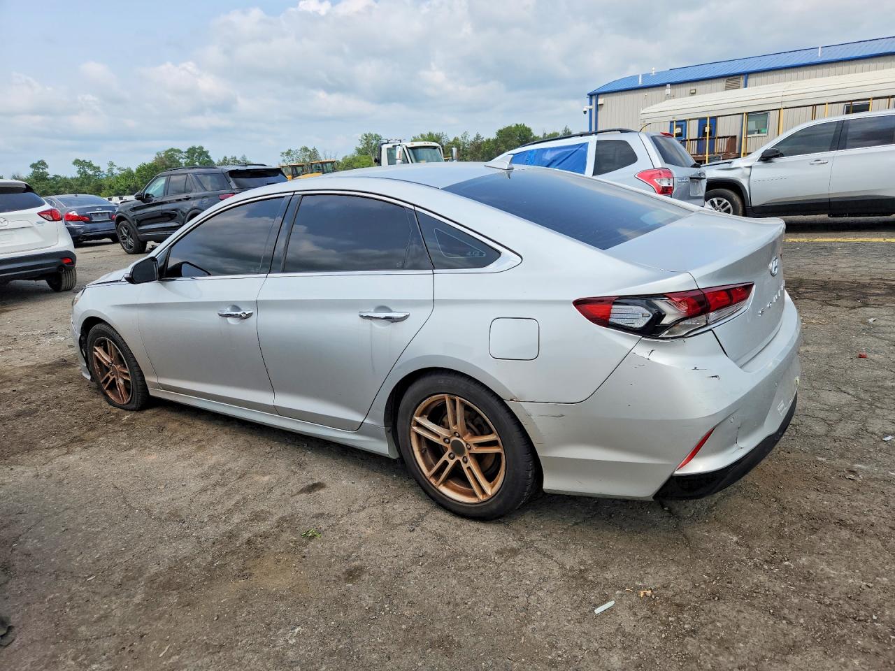 2018 HYUNDAI SONATA LIMITED — снимка 2