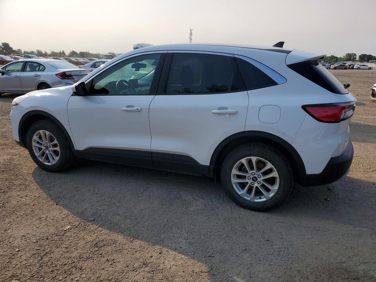 2021 FORD ESCAPE SE — снимка 2