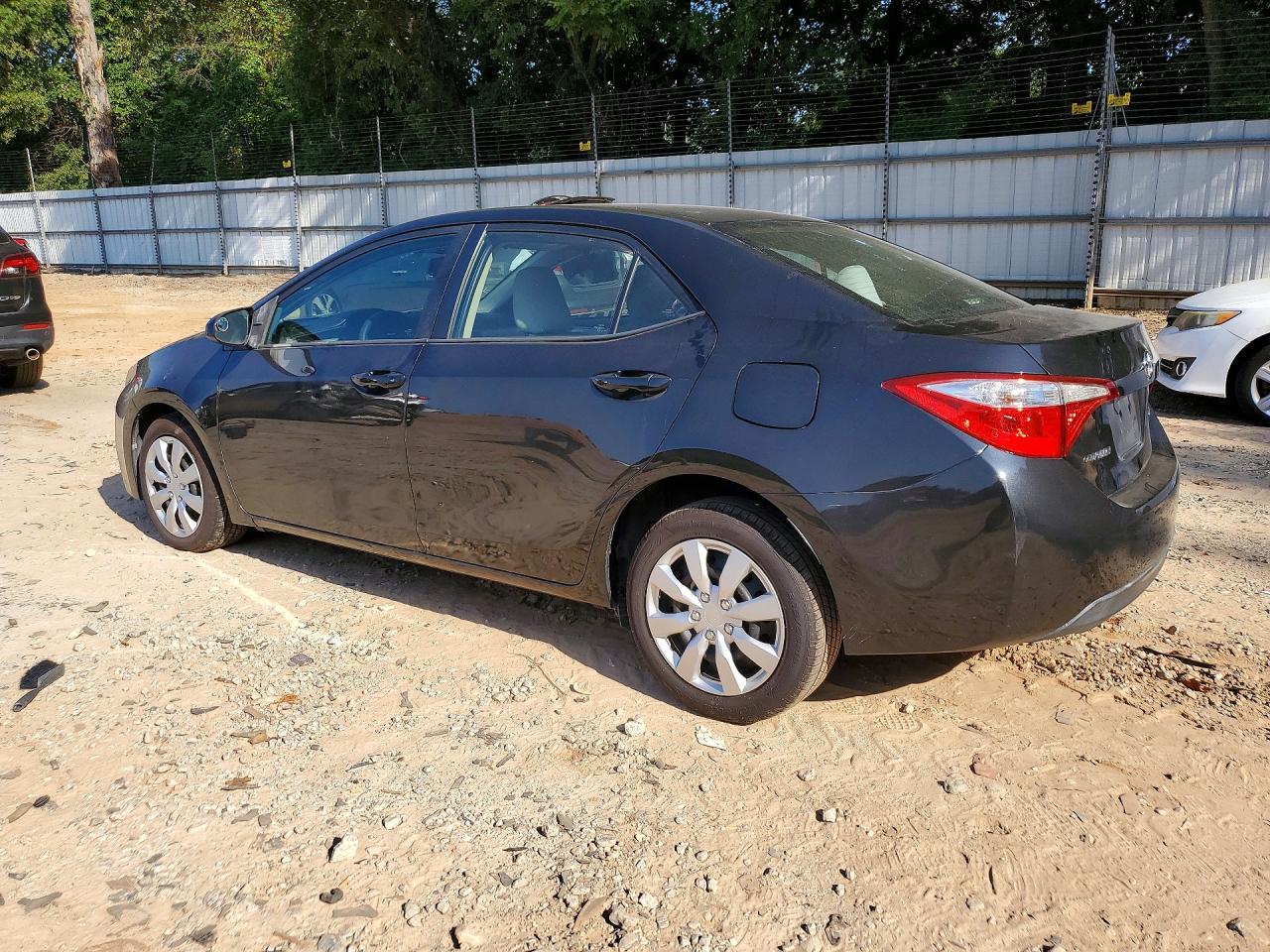 2015 TOYOTA COROLLA LE — снимка 2