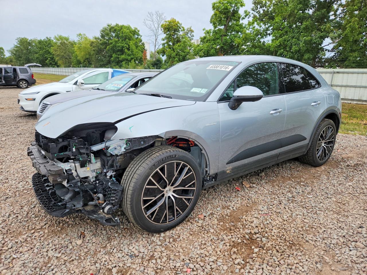 2024 PORSCHE MACAN 4