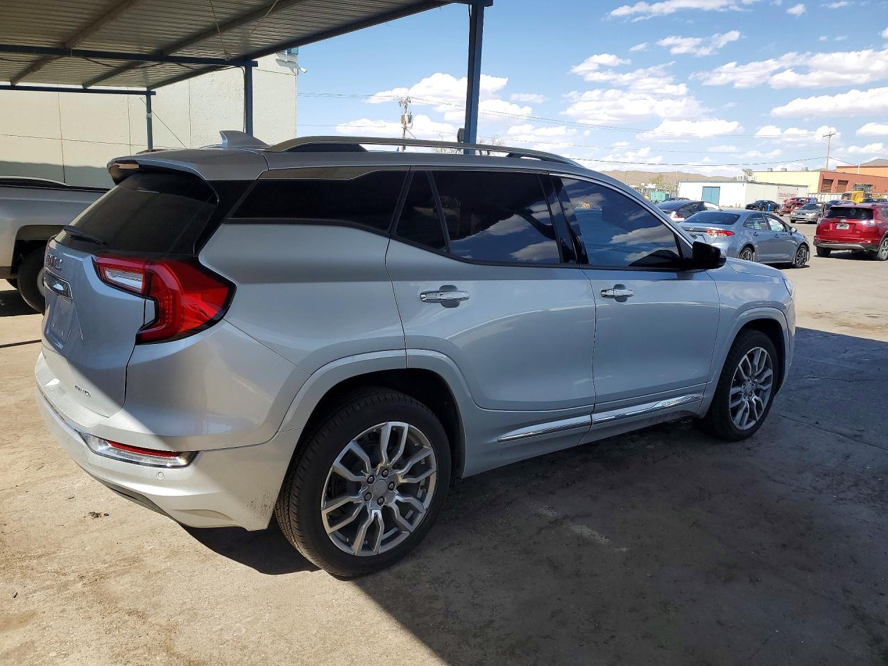 2022 GMC TERRAIN DENALI — снимка 3