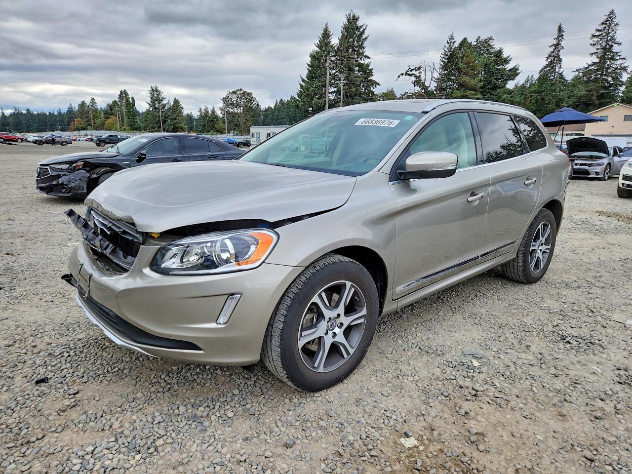 2014 VOLVO XC60 T6