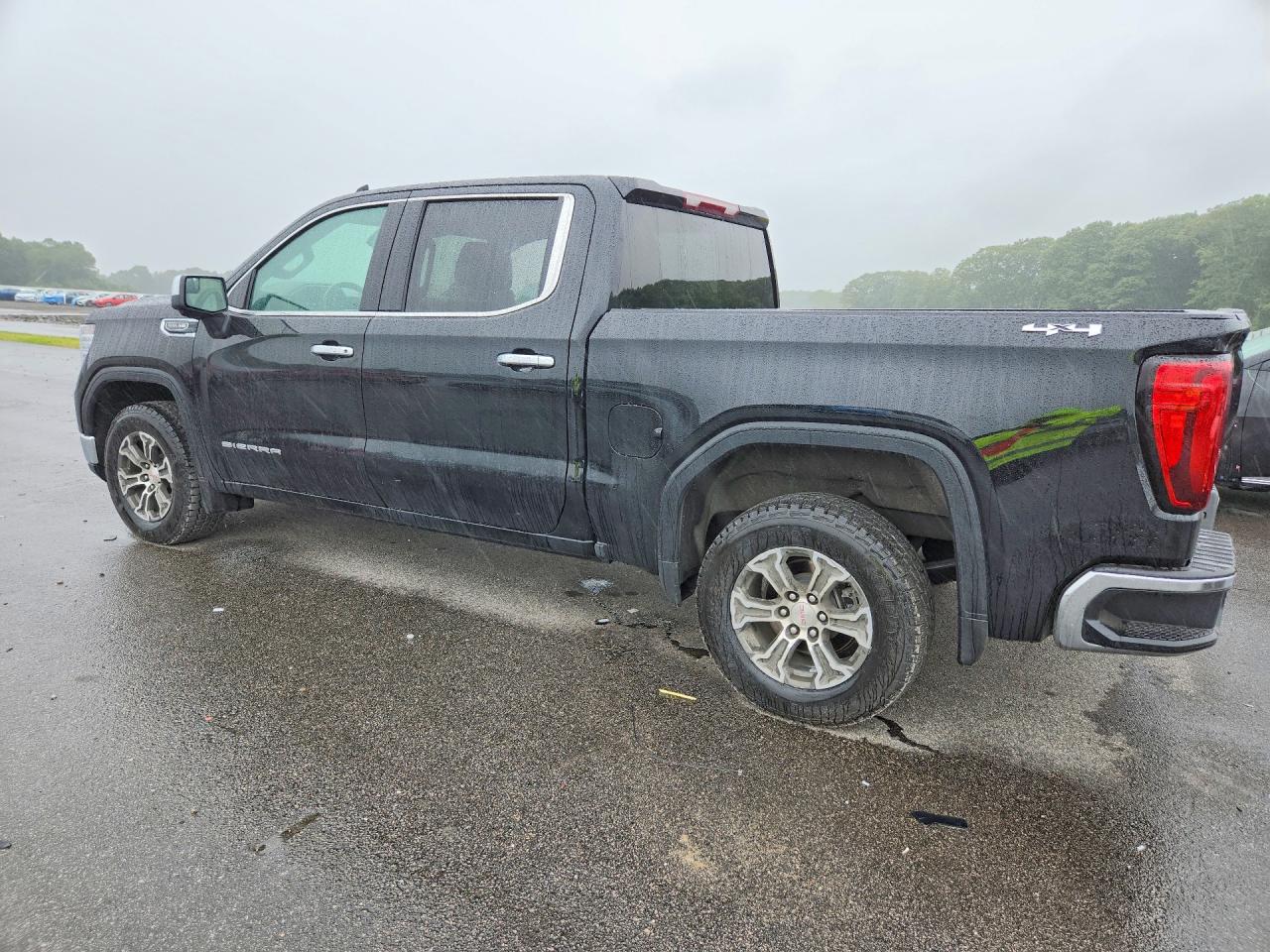 2025 GMC SIERRA K1500 SLT — снимка 2