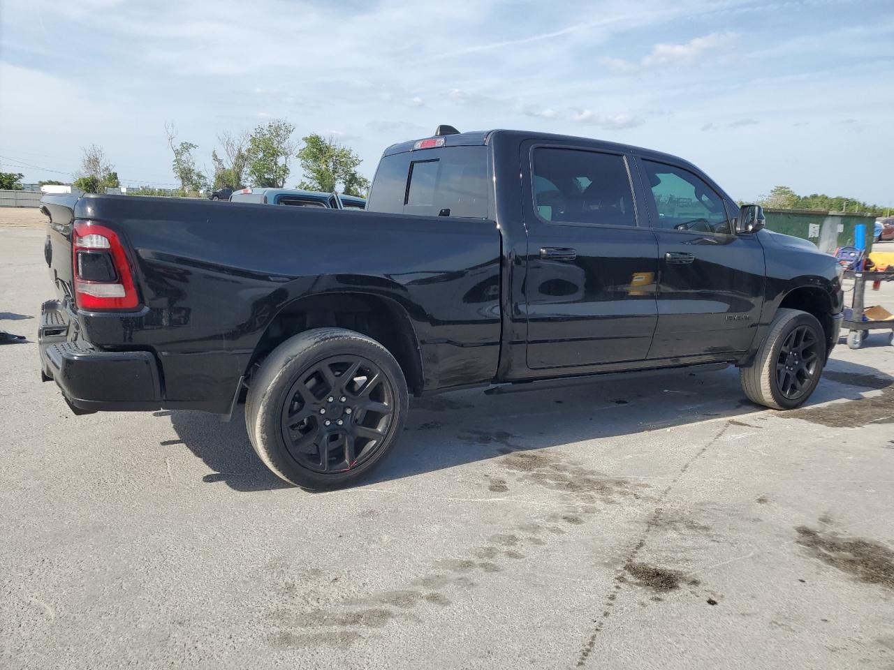 2023 RAM 1500 LARAMIE — снимка 3