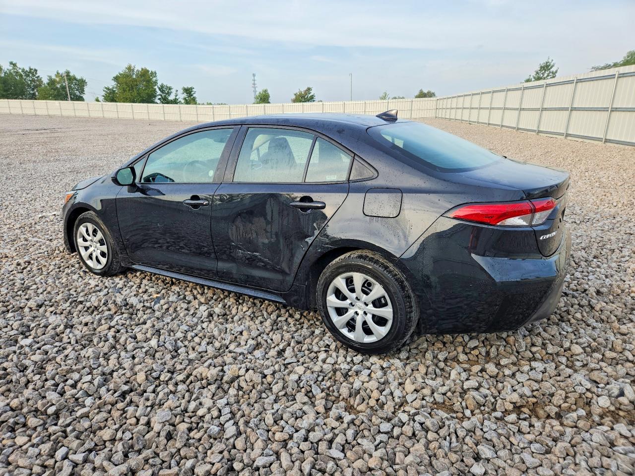 2025 TOYOTA COROLLA LE — снимка 2