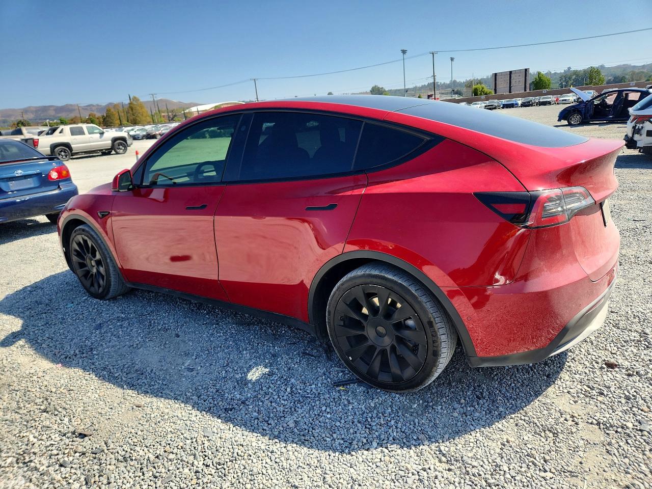 2021 TESLA MODEL Y — photo 2