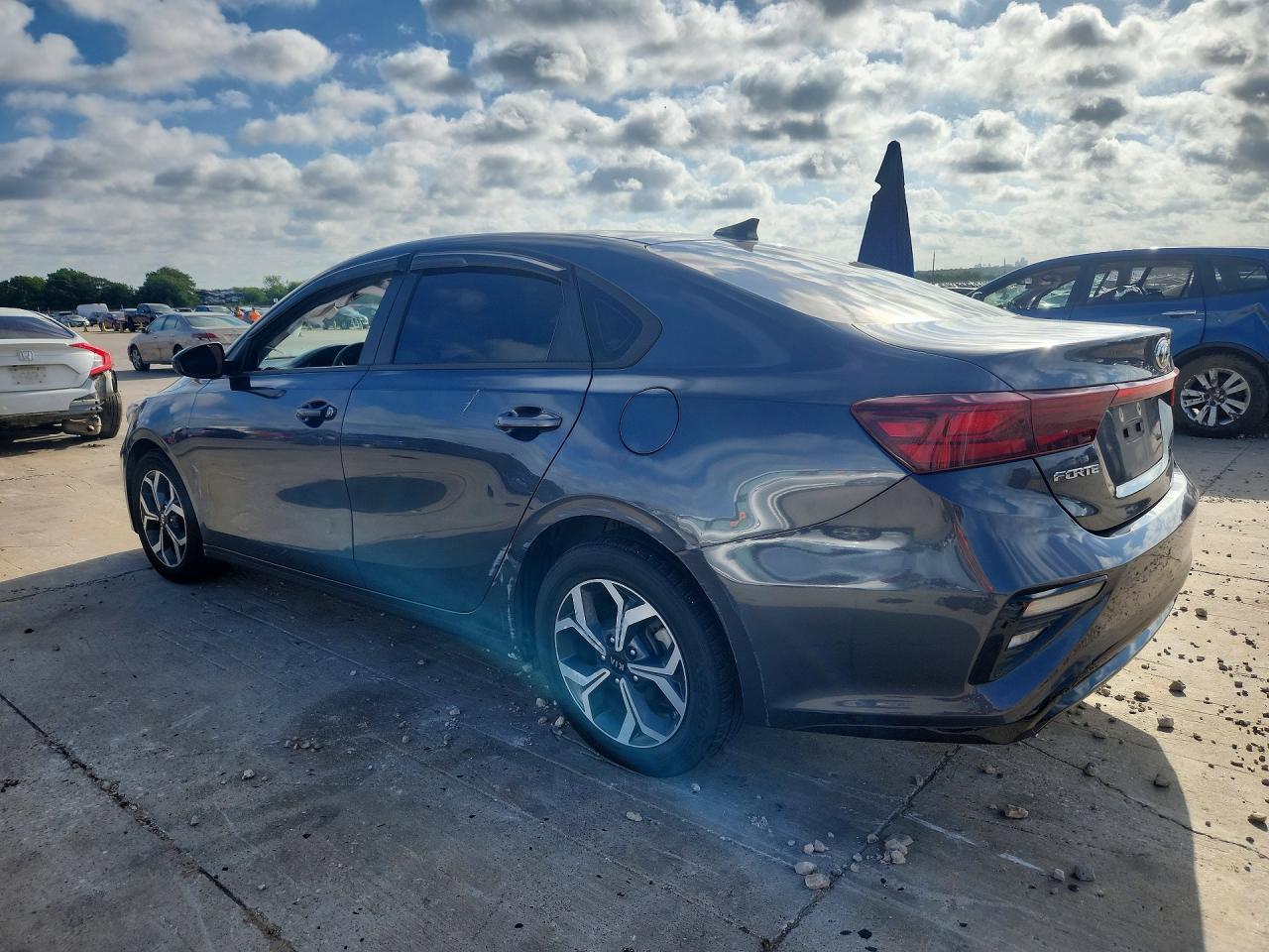 2021 KIA FORTE LXS — снимка 2