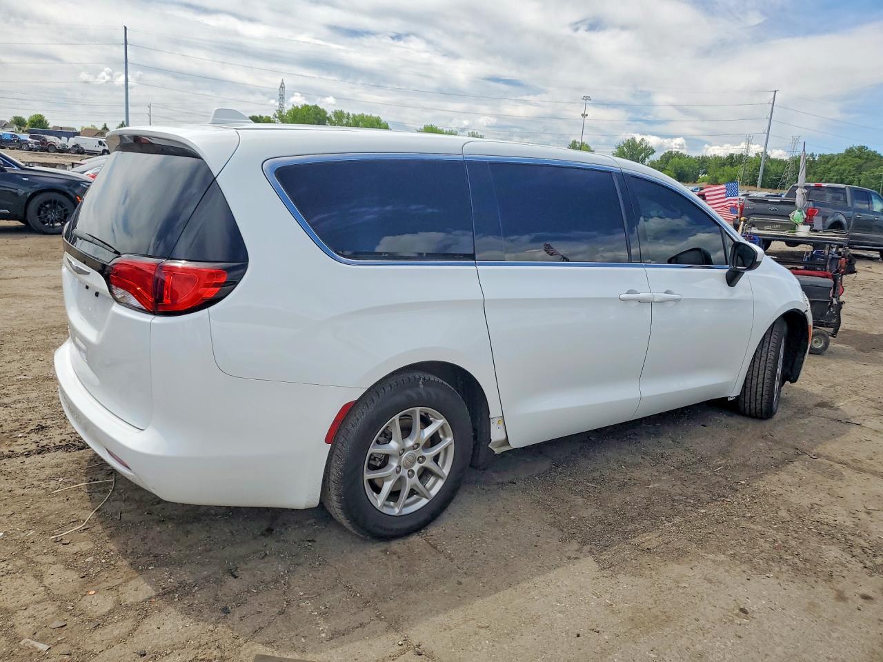 2017 CHRYSLER PACIFICA LX — снимка 3