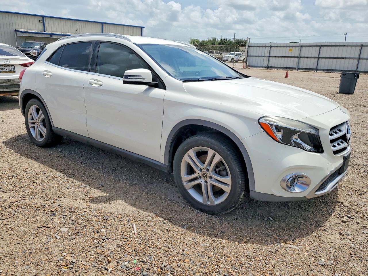 2018 MERCEDES-BENZ GLA 250 — снимка 4