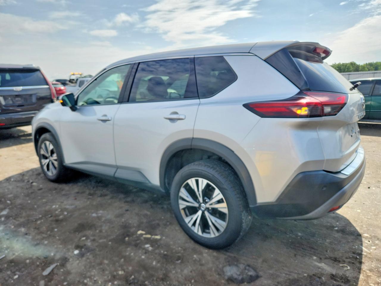 2021 NISSAN ROGUE SV — снимка 2