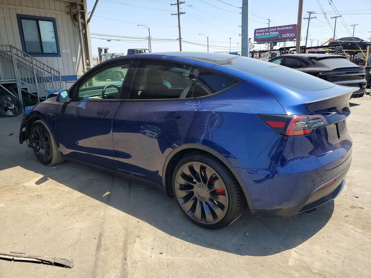 2023 TESLA MODEL Y — снимка 2