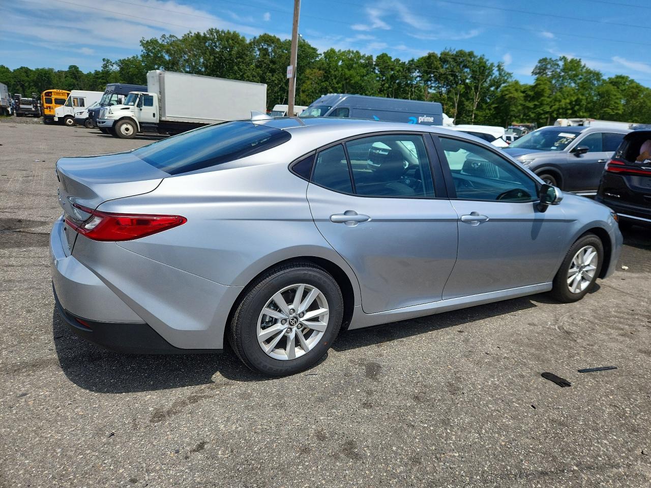 2026 TOYOTA CAMRY LE — снимка 3