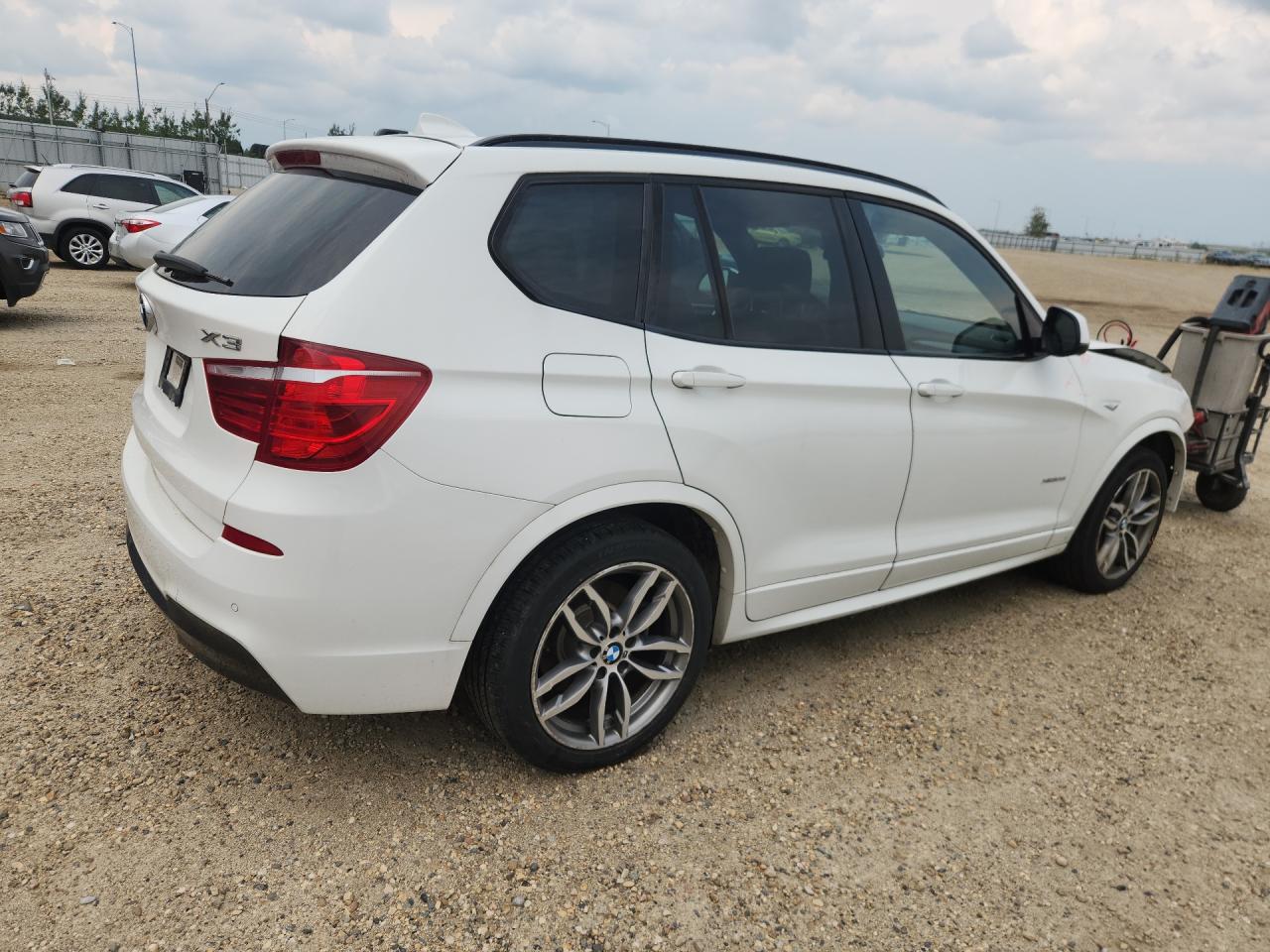 2017 BMW X3 XDRIVE28I — снимка 3