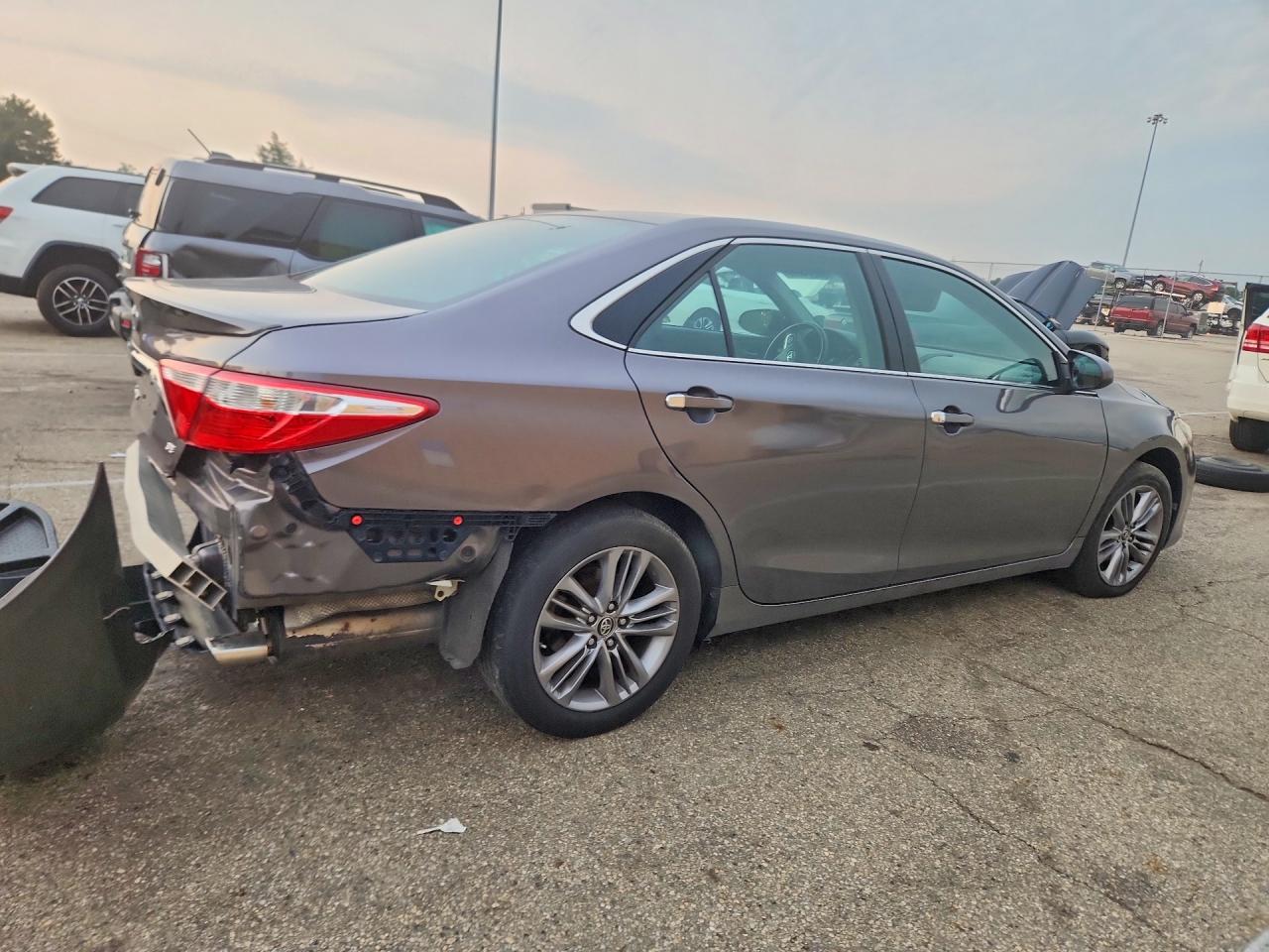 2015 TOYOTA CAMRY SE — снимка 3