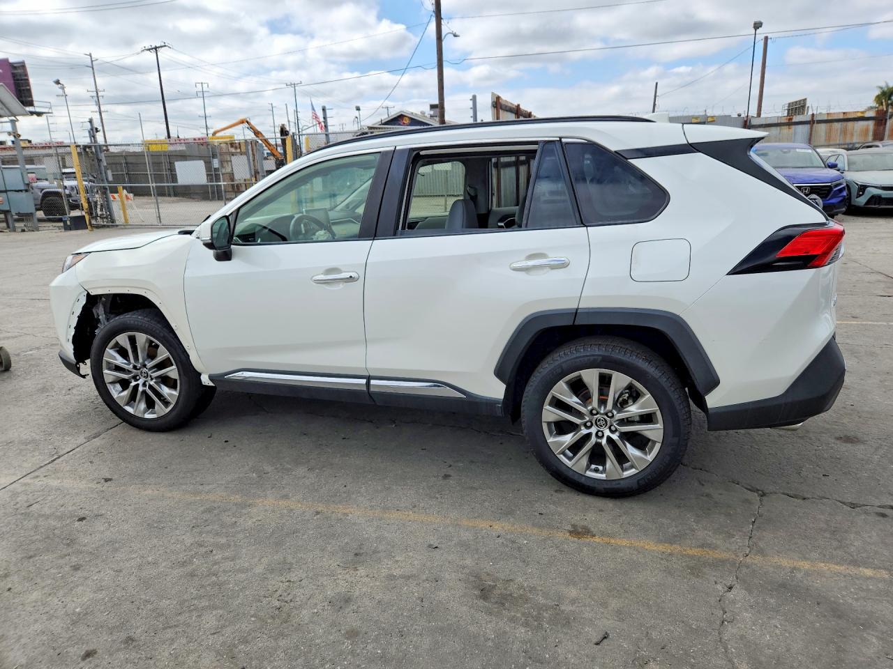 2019 TOYOTA RAV4 LIMITED — снимка 2